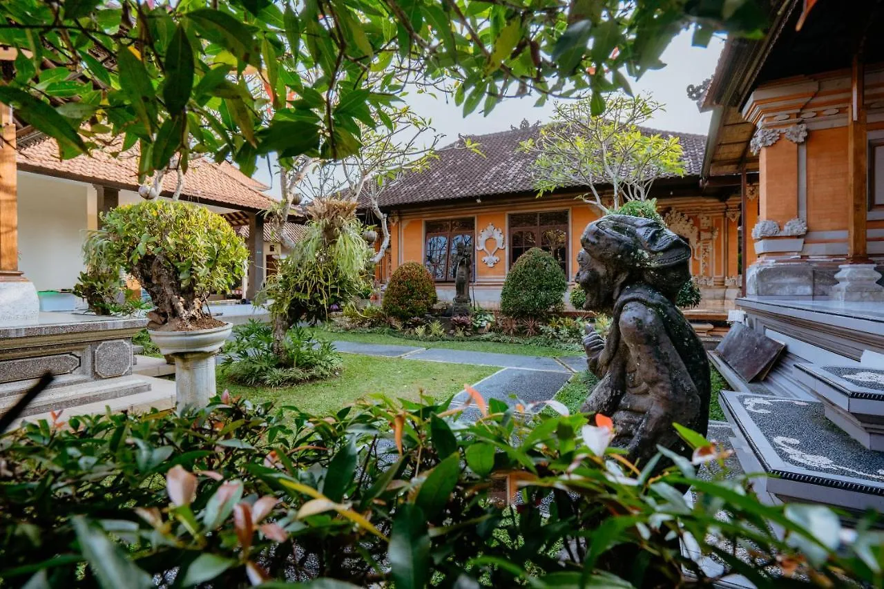 Rahayu Guest House Ubud 山林小屋